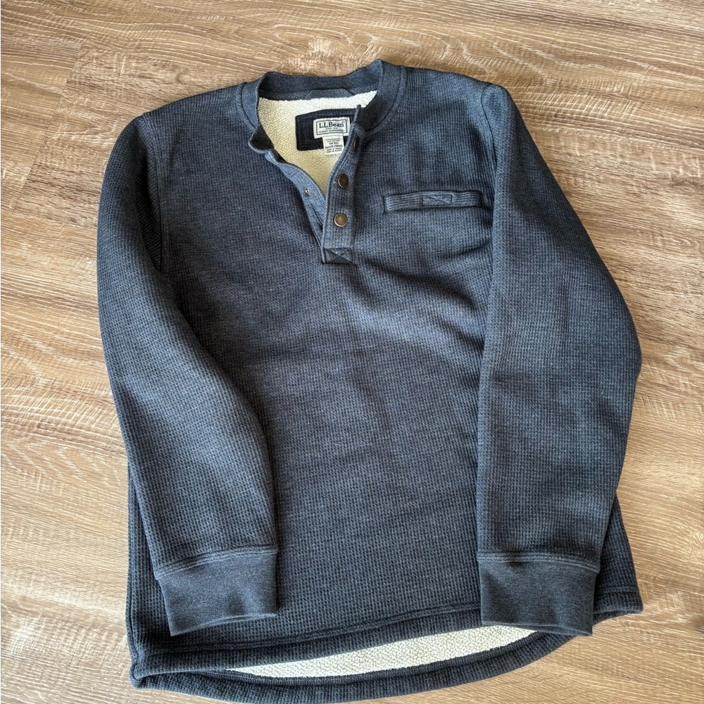 L.L. Bean Men's Charcoal Crewneck Thermal Henley